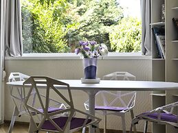 GetTheKey Hills Garden Apartment