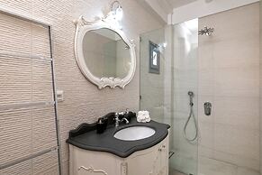 On The Rocks Antiparos