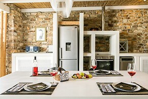 On The Rocks Antiparos