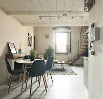 A Few Steps to The Duomo Adorable 1BD Apt