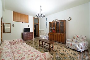Casa Parisi