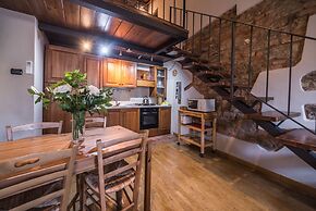 A Few Steps to The Duomo Perfect 1BD Apt