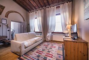 A Few Steps to The Duomo Perfect 1BD Apt