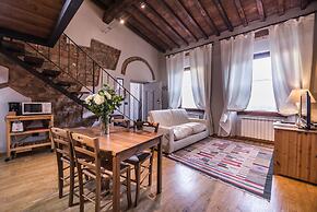 A Few Steps to The Duomo Perfect 1BD Apt