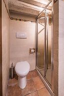 A Few Steps to The Duomo Perfect 1BD Apt