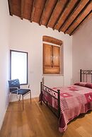 Central Location in Florence Inviting 3BD Apt