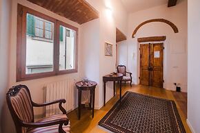 Central Location in Florence Inviting 3BD Apt