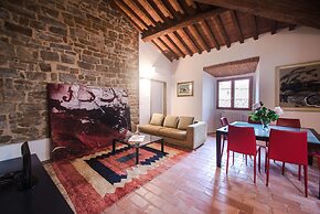 Central Location in Florence Inviting 3BD Apt