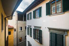 Central Location in Florence Inviting 3BD Apt