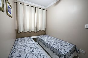 Apto 22E ar condicionado e ventilador, 2 quartos, churrasqueira, eleva