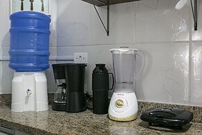 Apto 22E ar condicionado e ventilador, 2 quartos, churrasqueira, eleva