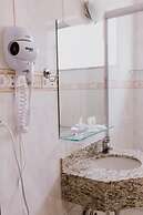 Alzira Granada Hotel