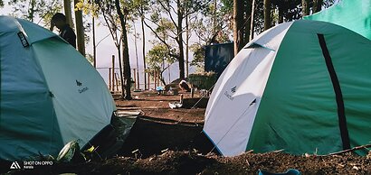 Lake View Camp