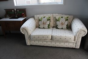 Mackenzie Apartments & Suites