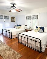 Lady Geneva Bed and Breakfast