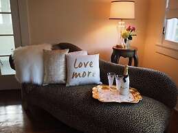 Lady Geneva Bed and Breakfast