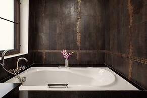 Boutique 3BR Pool Villa White Cove Rawai