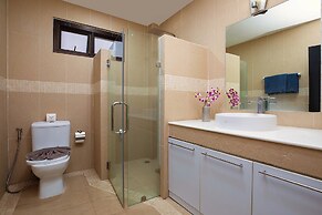 Boutique 3BR Pool Villa White Cove Rawai