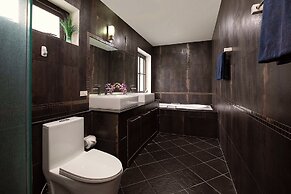 Boutique 3BR Pool Villa White Cove Rawai