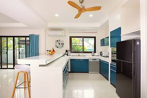 Boutique 3BR Pool Villa White Cove Rawai