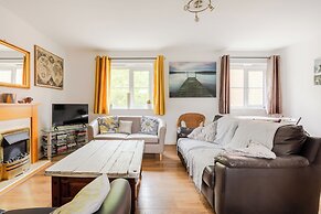 Charming Cosy Coach House in Fishponds, Bristol