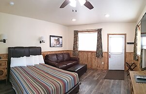 Yellowstone Riverside Cottages