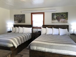 Yellowstone Riverside Cottages