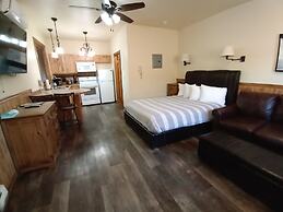 Yellowstone Riverside Cottages