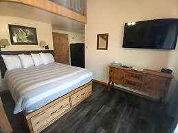 Yellowstone Riverside Cottages