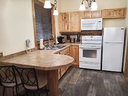 Yellowstone Riverside Cottages