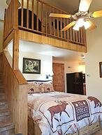 Yellowstone Riverside Cottages