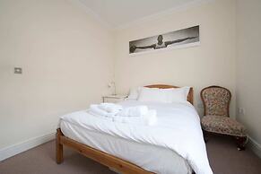 Unique and Cozy 1 Bed Flat in Dalston