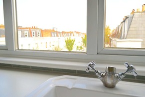 Lovely Top Floor Flat in Leafy Fulham