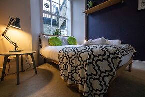 Beautifully Modernised New Town Home