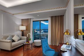 FLC Halong Bay Golf Club & Luxury Resort