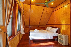 Unique Thai Style 4BR Pool Villa Nikkie