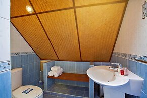 Unique Thai Style 4BR Pool Villa Nikkie