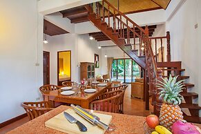 Unique Thai Style 4BR Pool Villa Nikkie