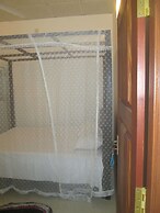 Dhanushka Guest House