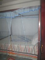 Dhanushka Guest House