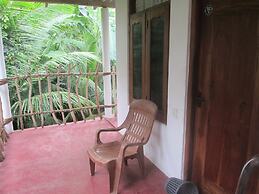 Dhanushka Guest House