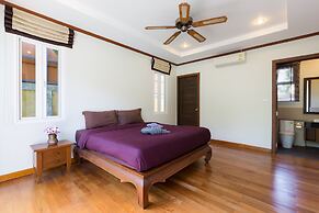 Thai Balinese 3BR Pool Villa Alex Rawai