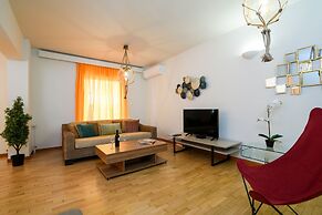 A Diamont of 140 m2 Apt