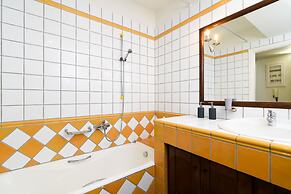 A Diamont of 140 m2 Apt