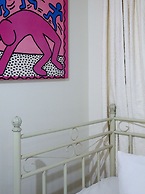 A Gift in the Heart of Monastiraki A