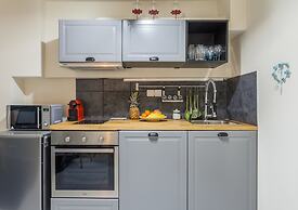 A Gift in the Heart of Monastiraki A