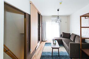 YUYU House - Imazado Anywhere Door