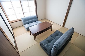 YUYU House - Imazado Anywhere Door