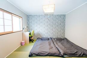 YUYU House - Imazado Anywhere Door