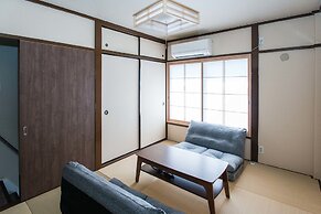 YUYU House - Imazado Anywhere Door